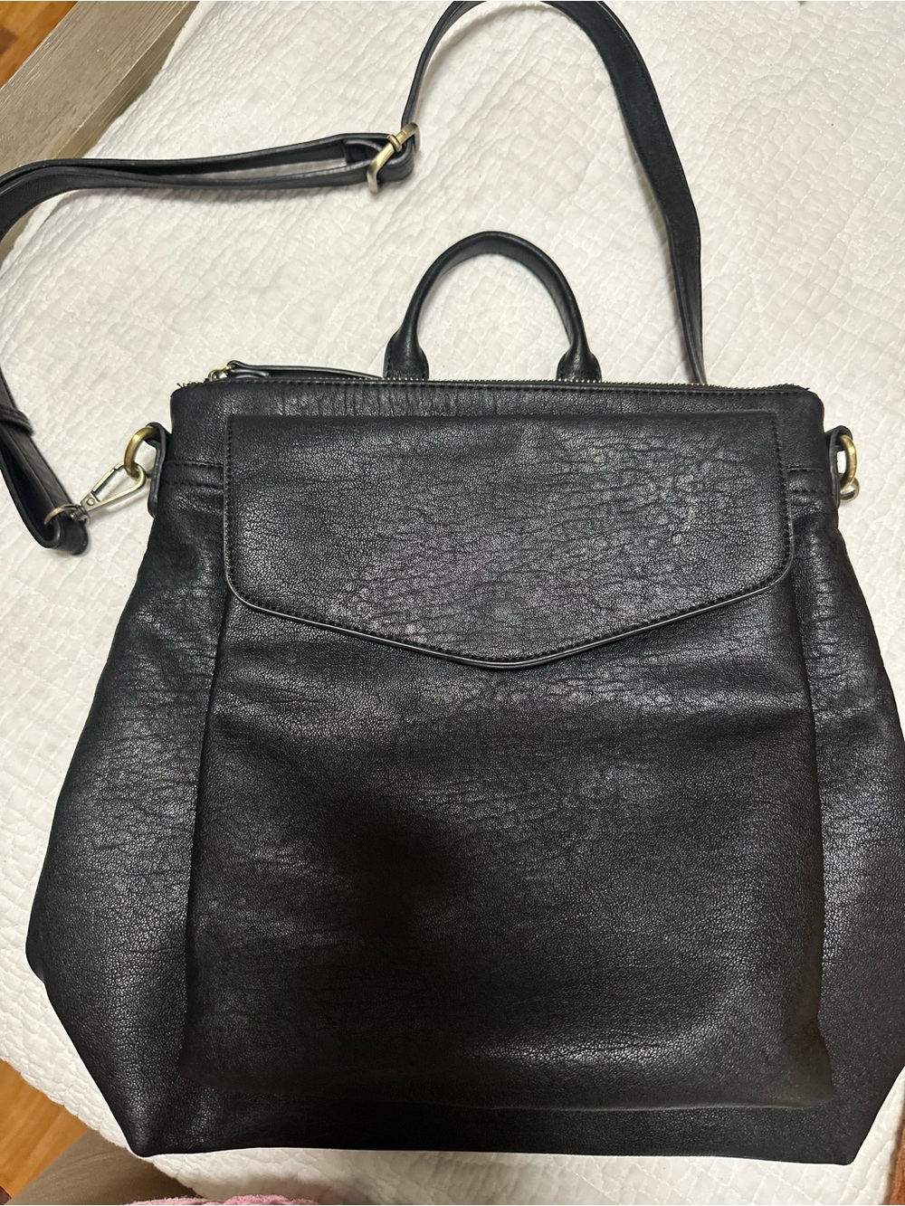 Antik Kraft Black Leather Convertible Shoulder/Backpack/crossbody